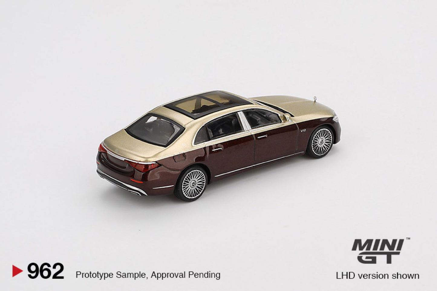 Macheta auto Mercedes-Maybach S 680 Gold/Dark Red Metallic 2024 (LHD) 1:64 MIniGT