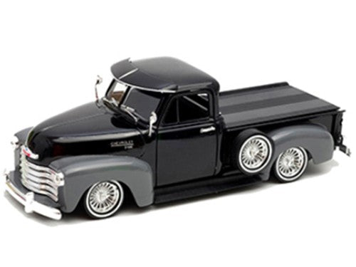 Macheta auto Chevrolet 3100 Pickup Low Rider (1953) 1:24 Welly