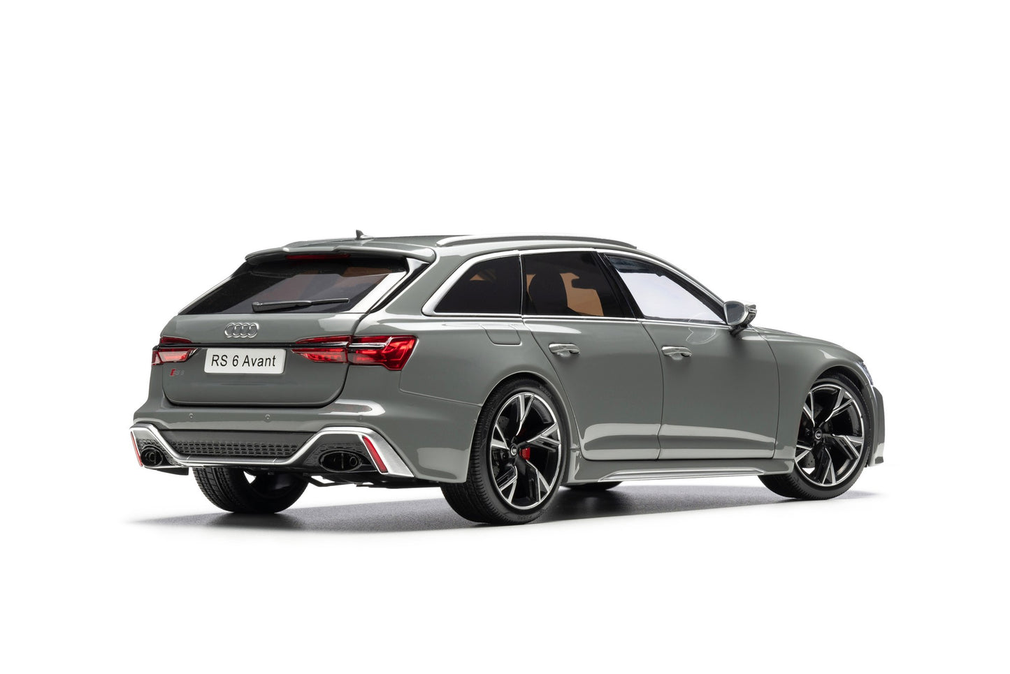 Macheta auto Audi RS6 Avant (2021) 1:18 NZG/Kengfai