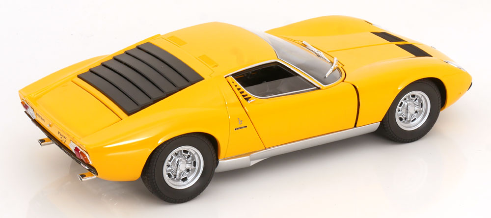 Macheta auto Lamborghini Miura SV (1971) 1:18 Welly