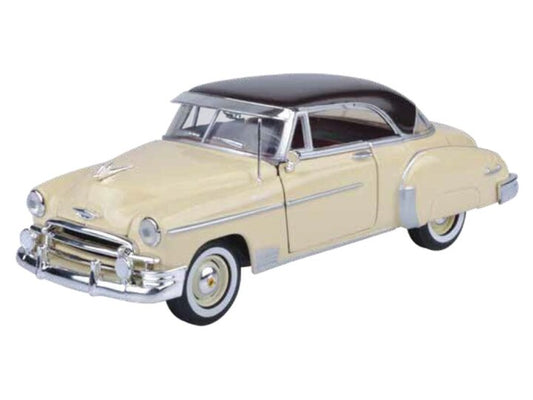 Macheta auto Chevrolet BEL AIR 1950 1:24 MotorMax