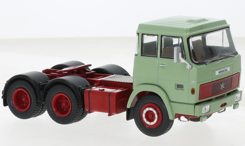 Macheta auto Henschel HS 19 TS  1:43 IXO