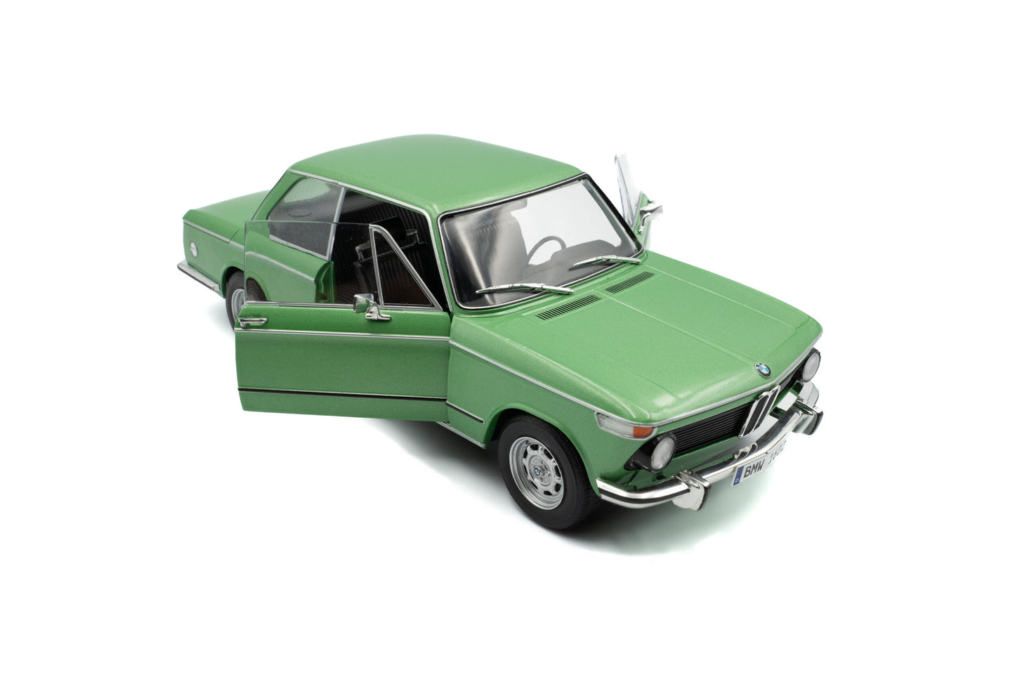 BMW 1602 – Taiga – 1971 1:18 Solido model car