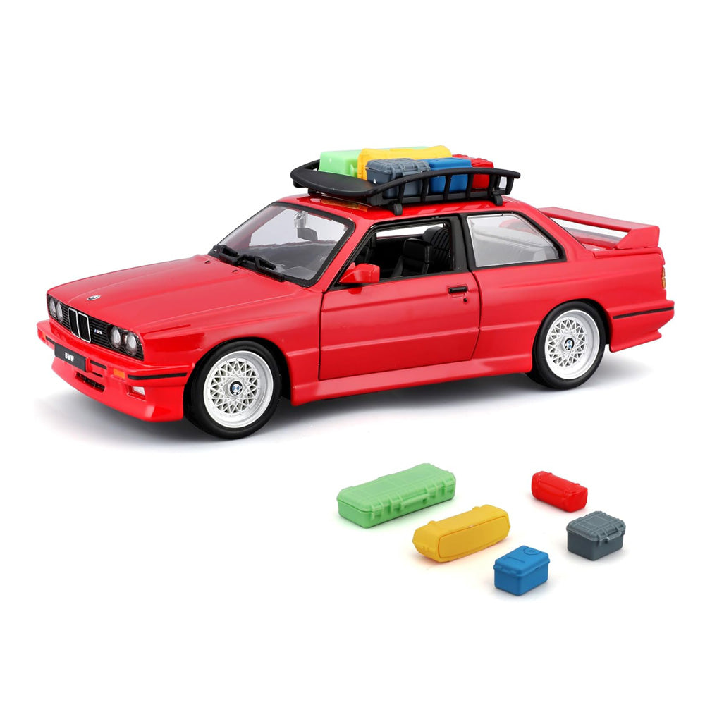 Macheta auto BMW M3 (E30) with roof pack (1988) 1:24 Bburago