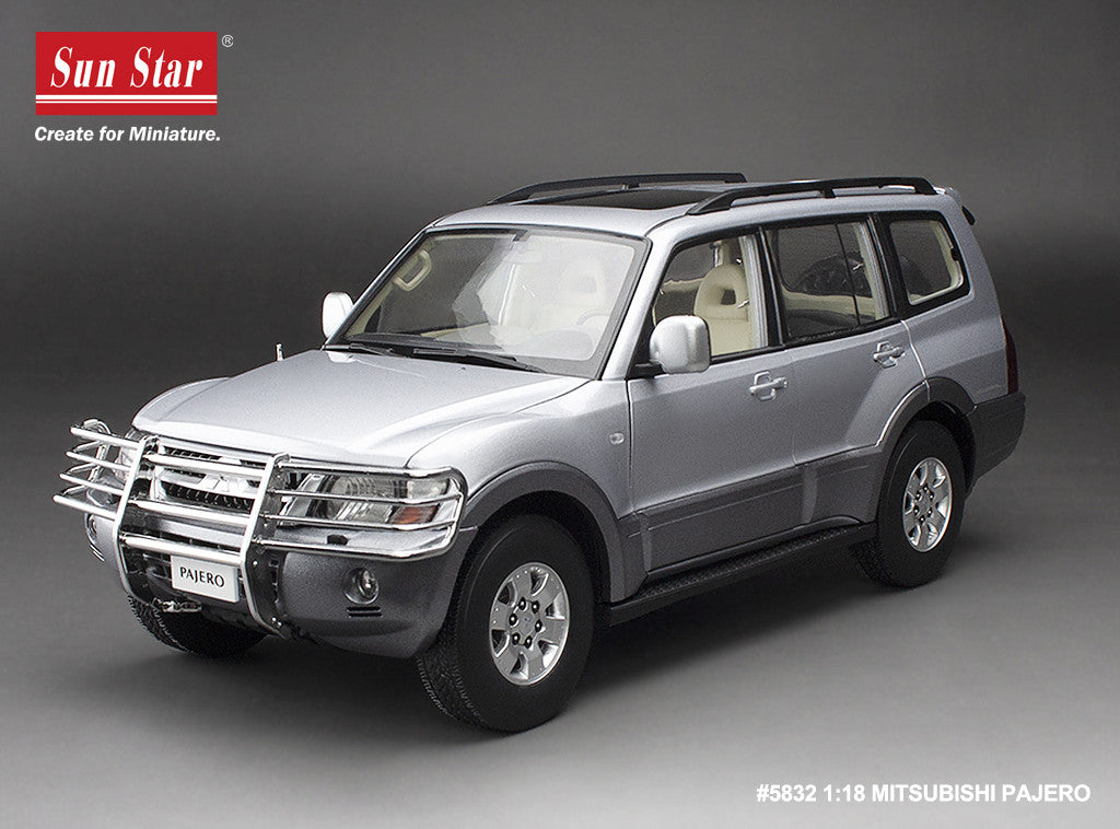 Macheta auto Mitsubishi Pajero V73  1:18 SunStar