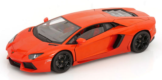 Macheta auto Lamborghini Aventador LP700-4 (2011) 1:18 Welly