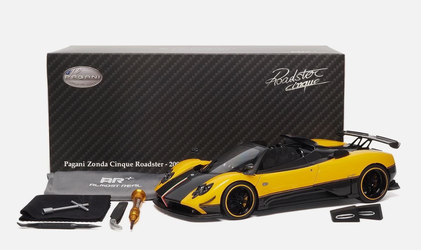 Pagani Zonda Cinque Roadster (2009) 1:18 Almost Real model car