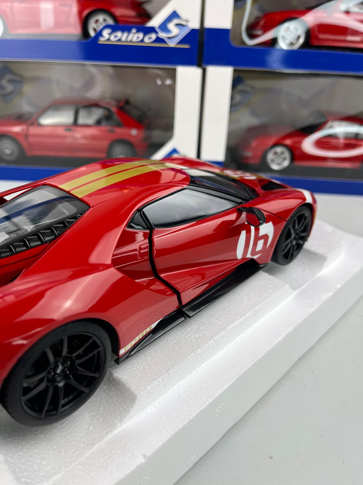 *Defecta Macheta auto Ford GT 2022 Alan Mann Heritage Edition (Alan Mann Red) (2022) 1:18 AutoArt *Defecta