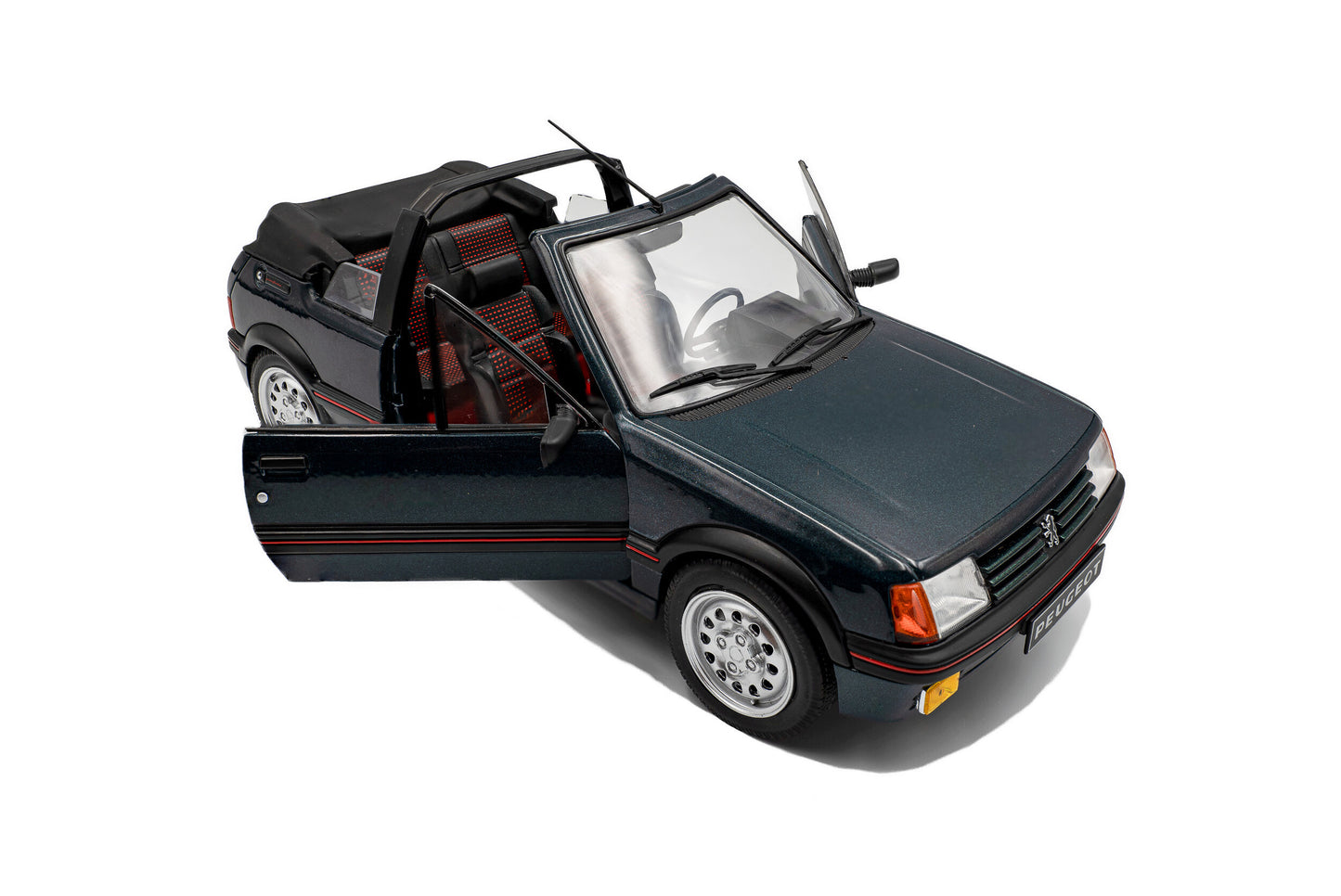 Car model Dacia Duster Ph.2.5 – 2024 1:18 Solido