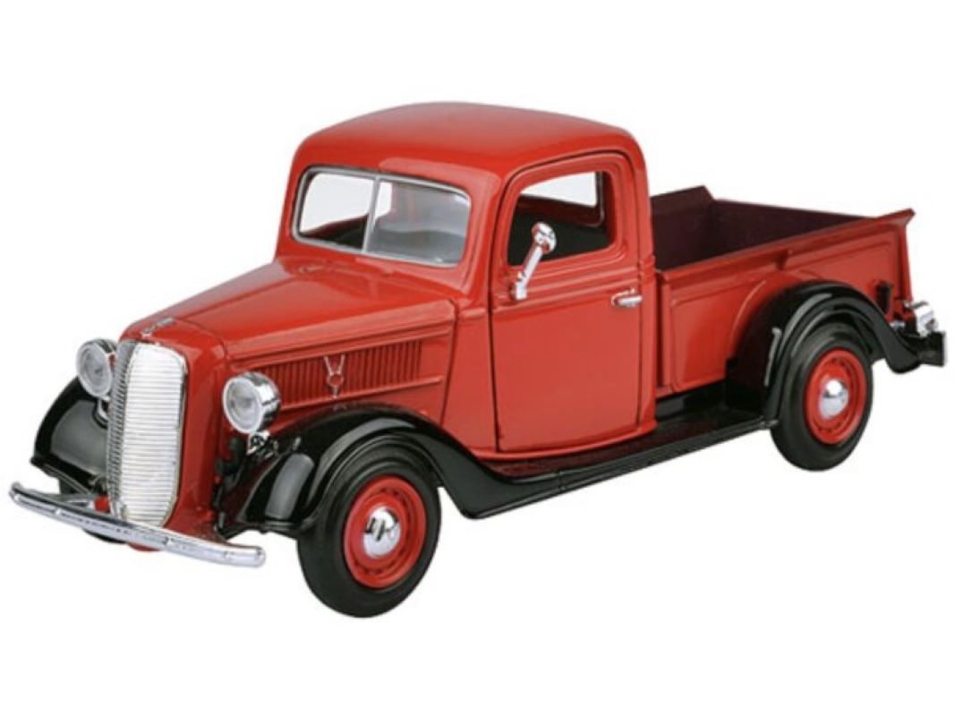 Saleen S7 (2004) 1:24 MotorMax model car