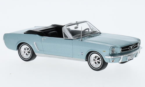 Macheta auto Ford Mustang Cabrio 1:43 IXO