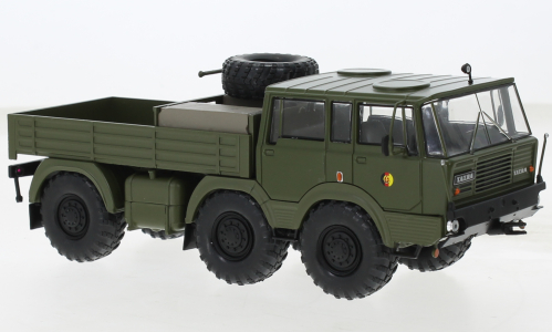 Macheta auto Tatra 813 6x6 NVA 1:43 IXO