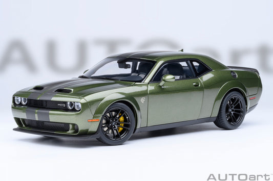 *Precomanda Macheta auto Dodge Challenger SRT Jailbreak 2022 (F8 Green) 1:18 AutoArt