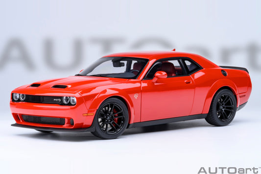 *Pre-order Dodge Challenger SRT Jailbreak 2022 (TorRed) 1:18 AutoArt model car