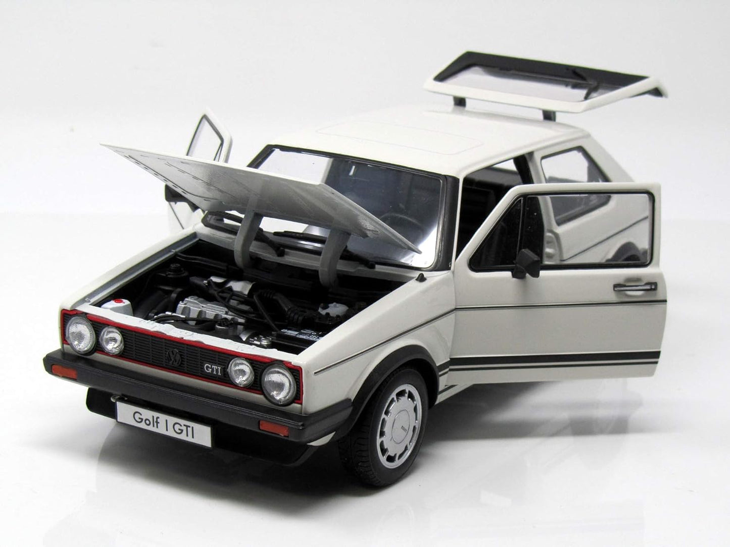 Macheta auto VW Golf I GTI (1982) 1:18 Welly