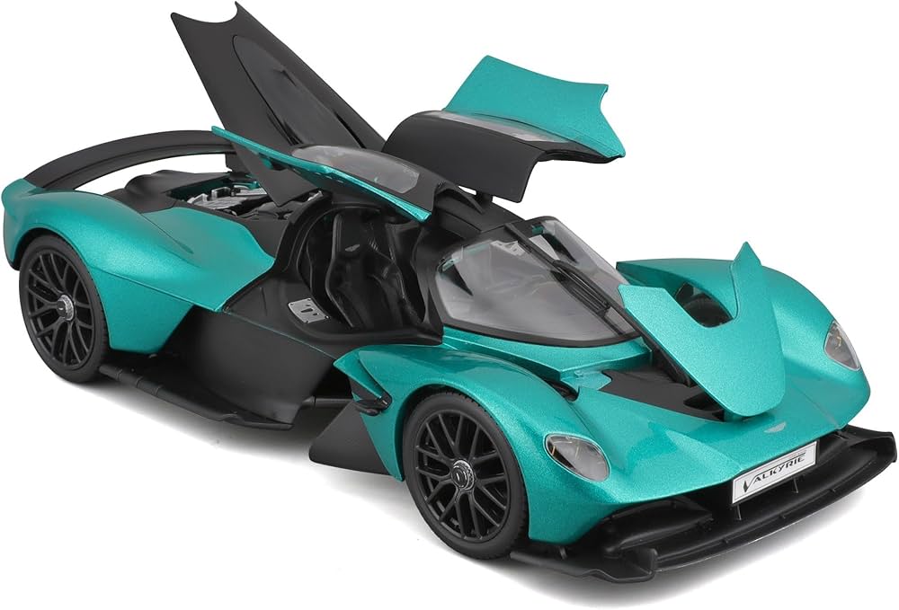 Macheta auto Aston Martin Valkyrie 2022 1:18 Maisto