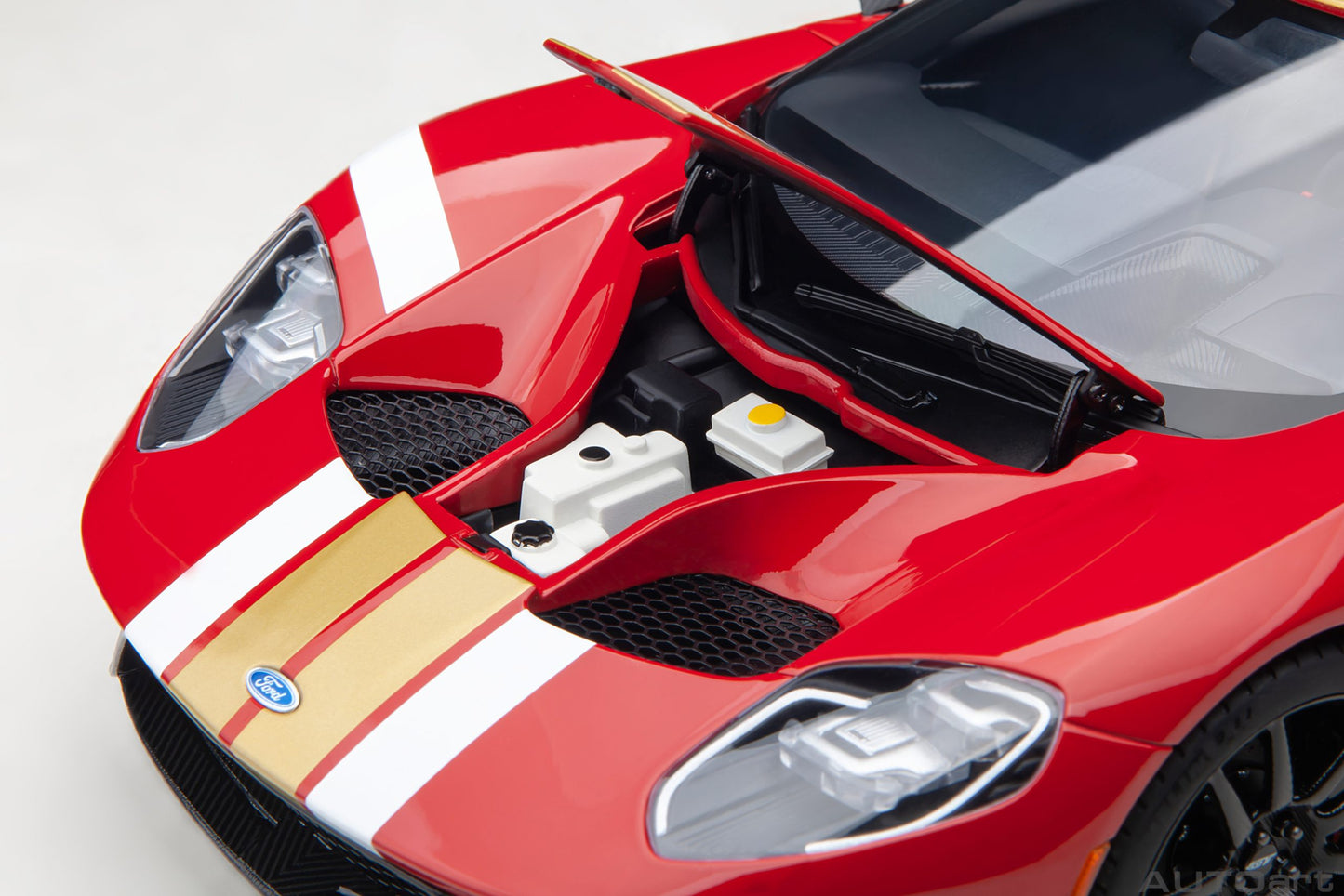 Macheta auto Ford GT 2022 Alan Mann Heritage Edition (Alan Mann Red) (2022) 1:18 AutoArt