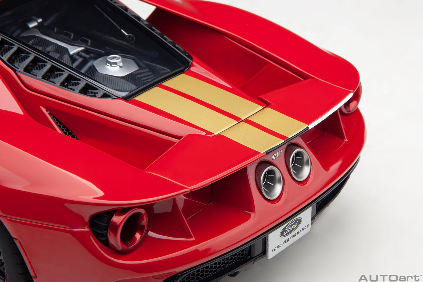 Macheta auto Ford GT 2022 Alan Mann Heritage Edition (Alan Mann Red) (2022) 1:18 AutoArt