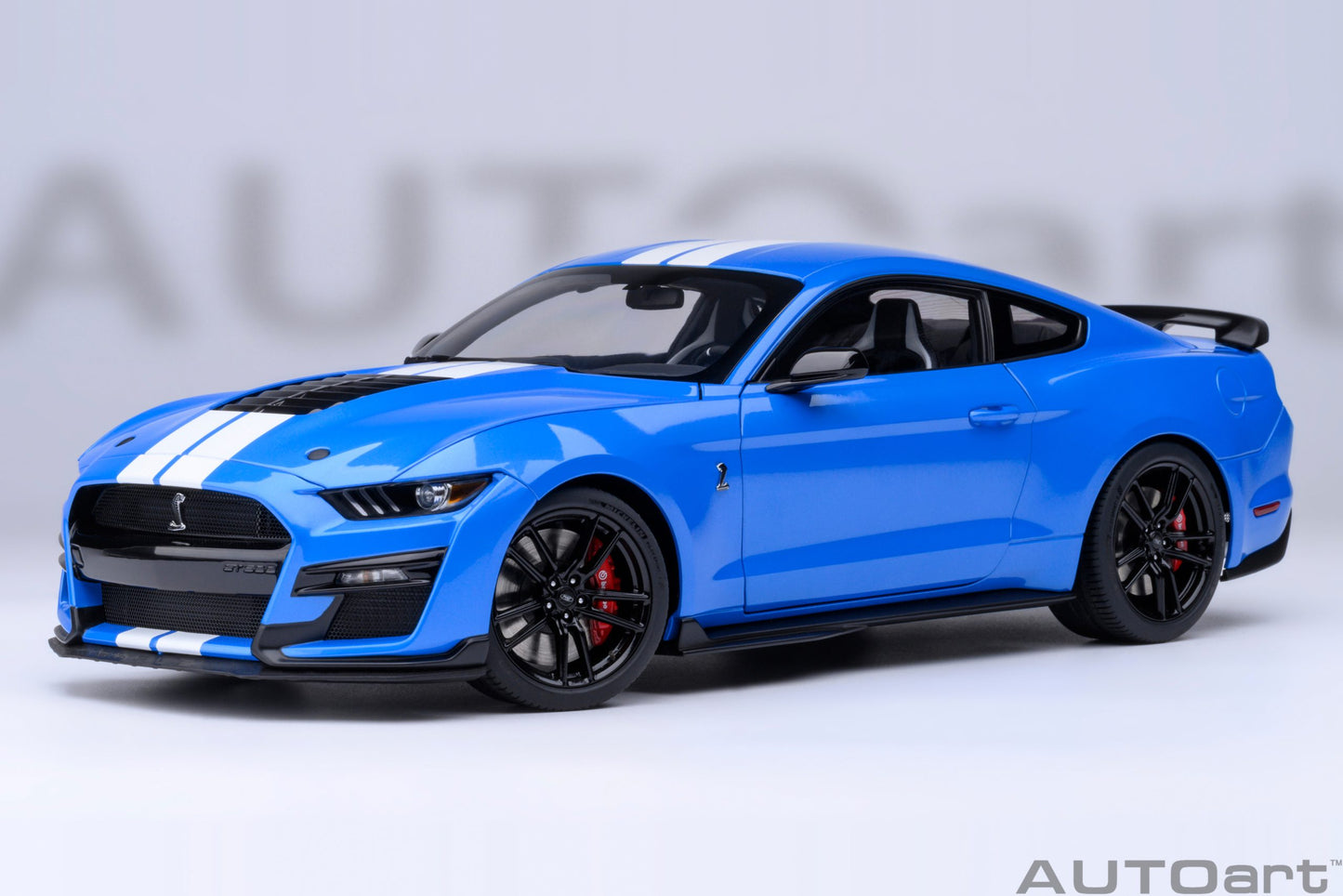 Macheta auto Ford Mustang Shelby GT500 (Grabber Blue) 1:18 AutoArt