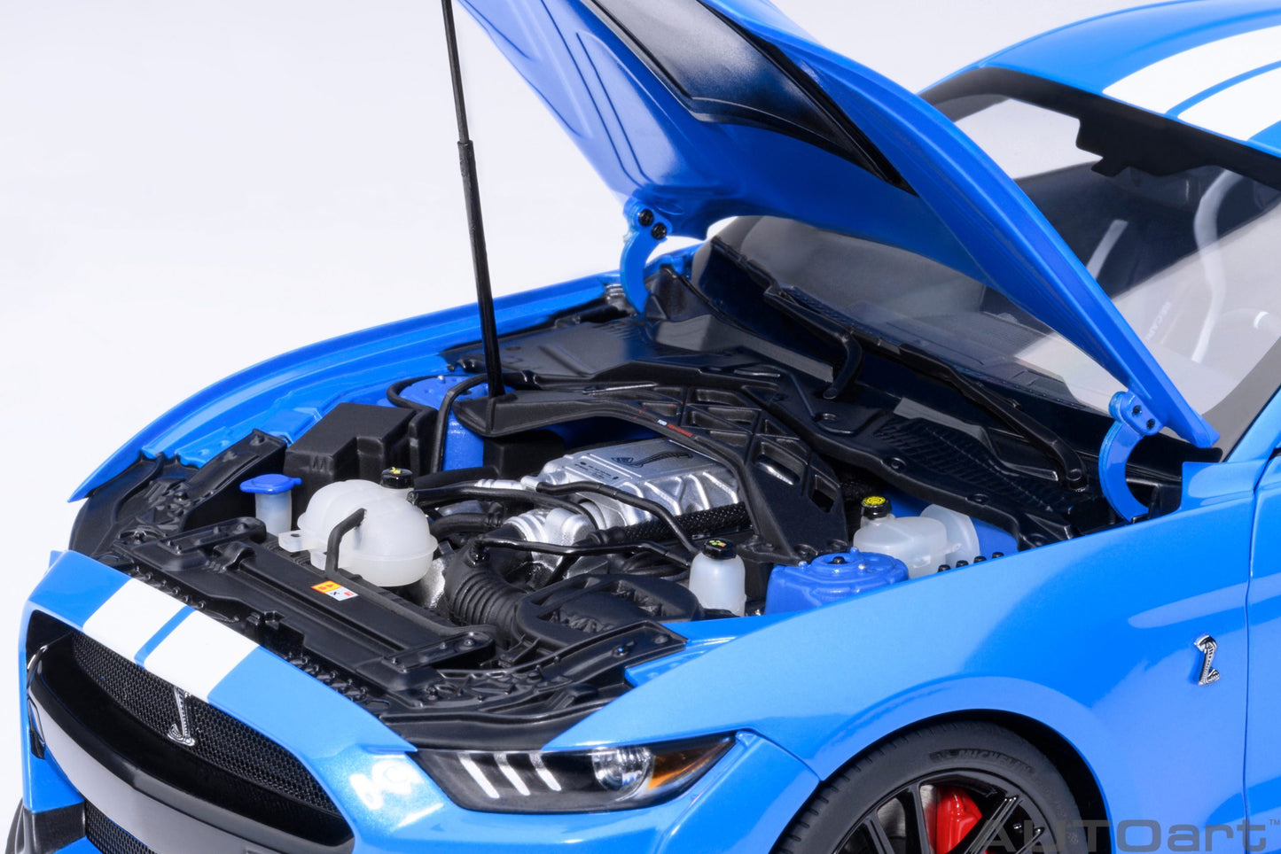 Macheta auto Ford Mustang Shelby GT500 (Grabber Blue) 1:18 AutoArt