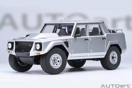 * Precomanda Macheta auto Lamborghini LM002 (Argento) 1:18 AutoArt