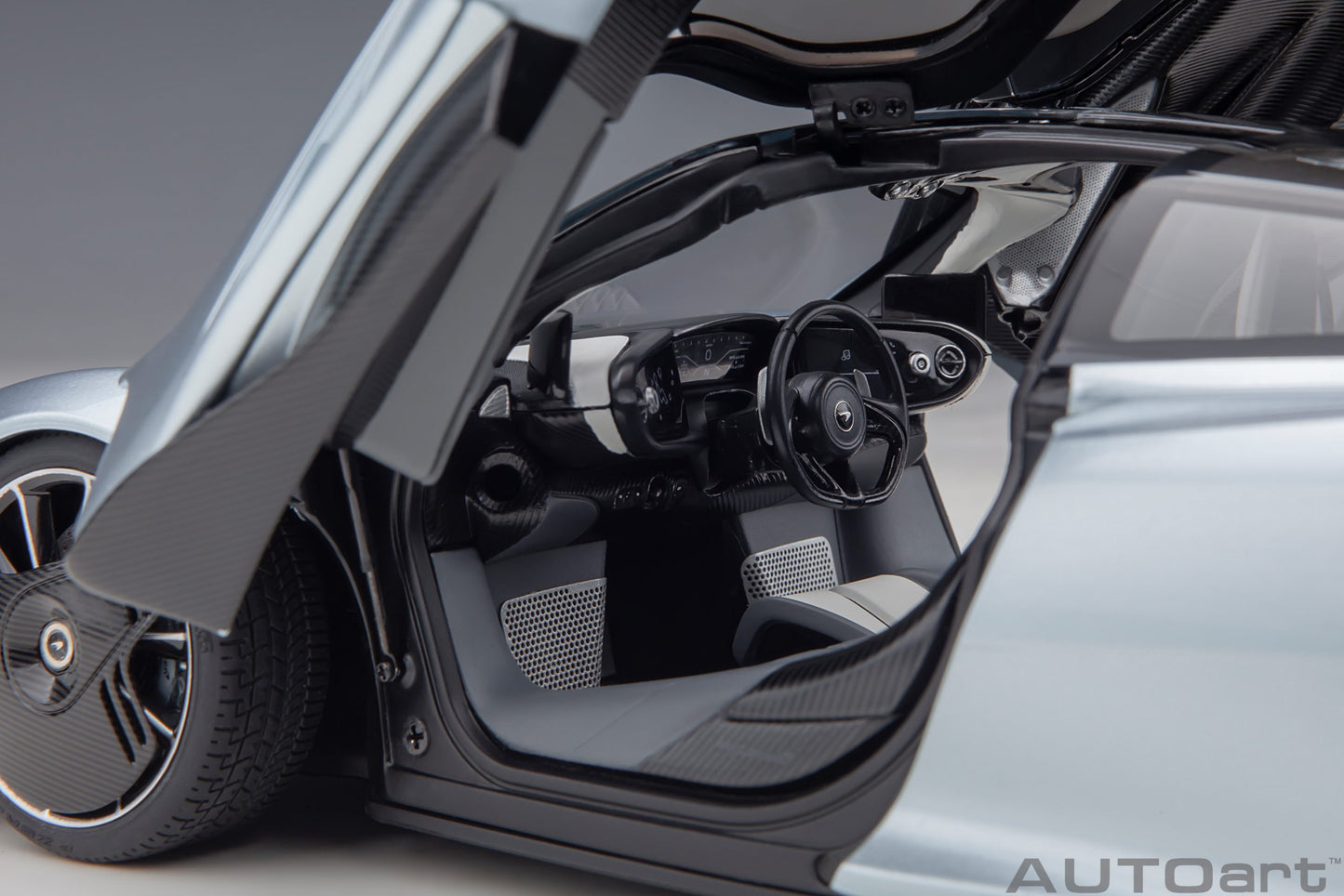 Macheta auto McLaren Speedtail  (2020) 1:18 AutoArt