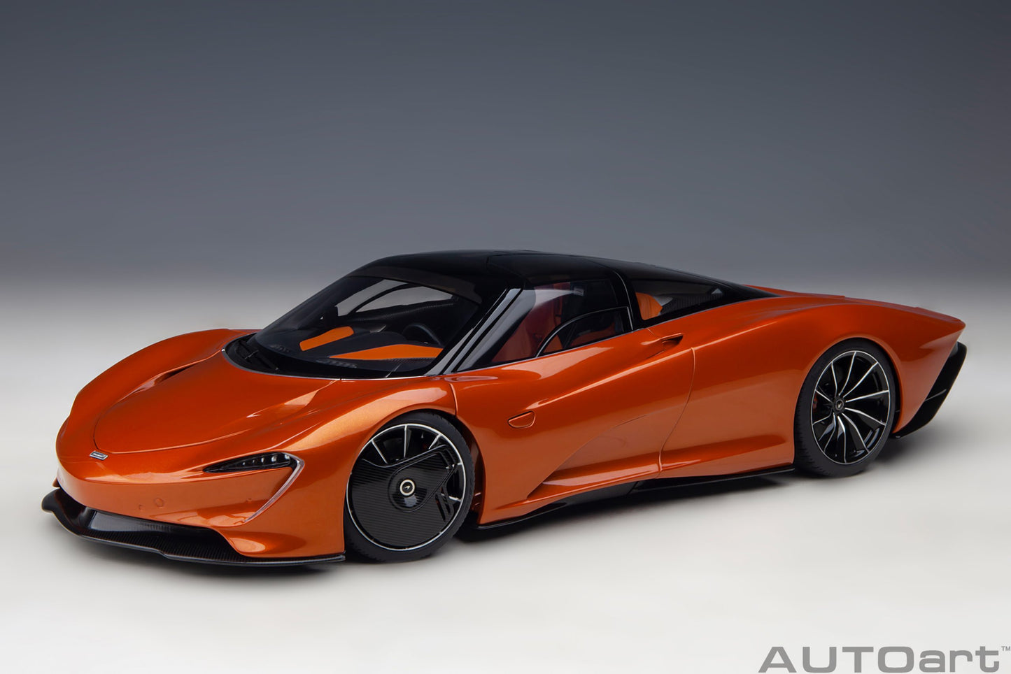 Macheta auto McLaren Speedtail  (2020) 1:18 AutoArt