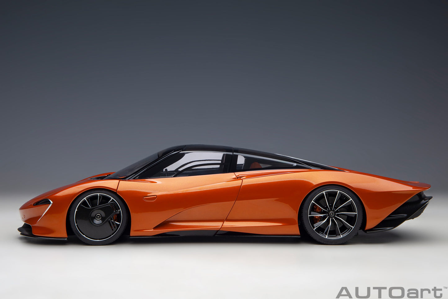 Macheta auto McLaren Speedtail  (2020) 1:18 AutoArt