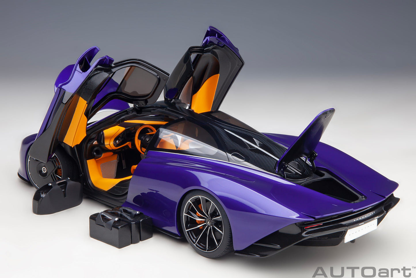 Macheta auto McLaren Speedtail  (2020) 1:18 AutoArt