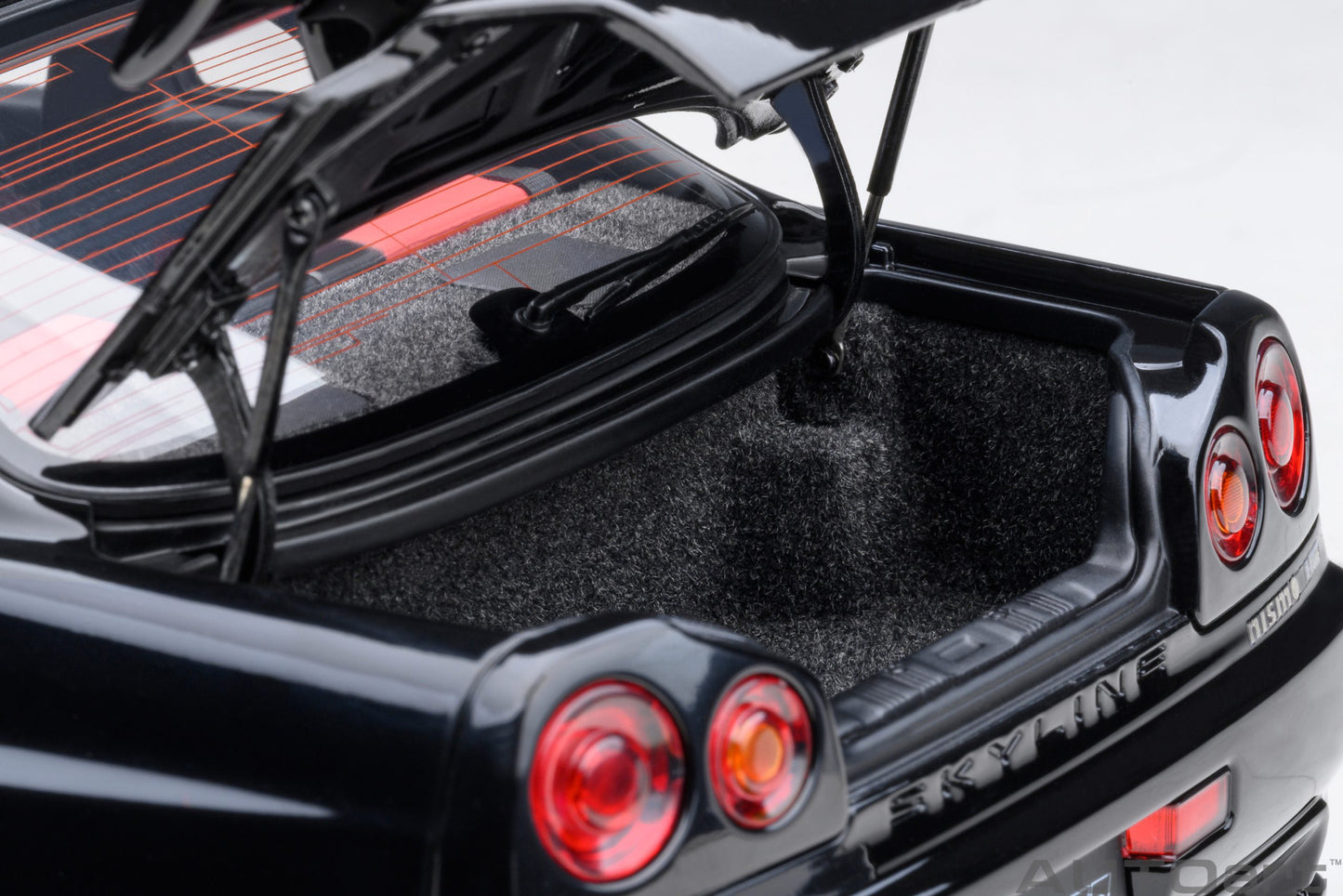 Macheta auto Nissan Skyline GT-R (R34) Z-tune 1:18 AutoArt