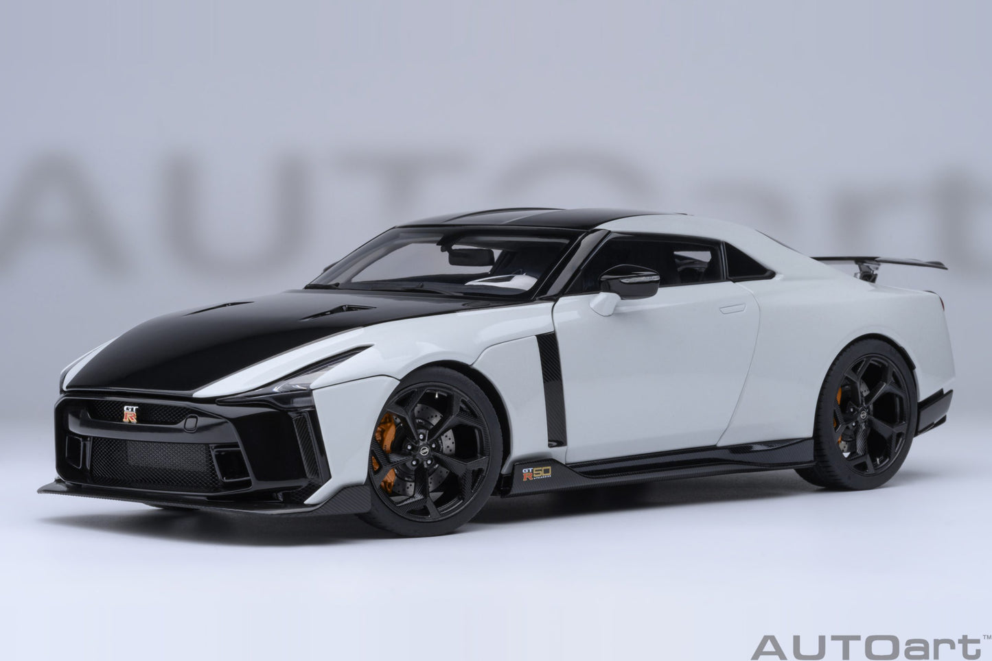 Nissan GT-R50 by Italdesign 1:18 AutoArt model car