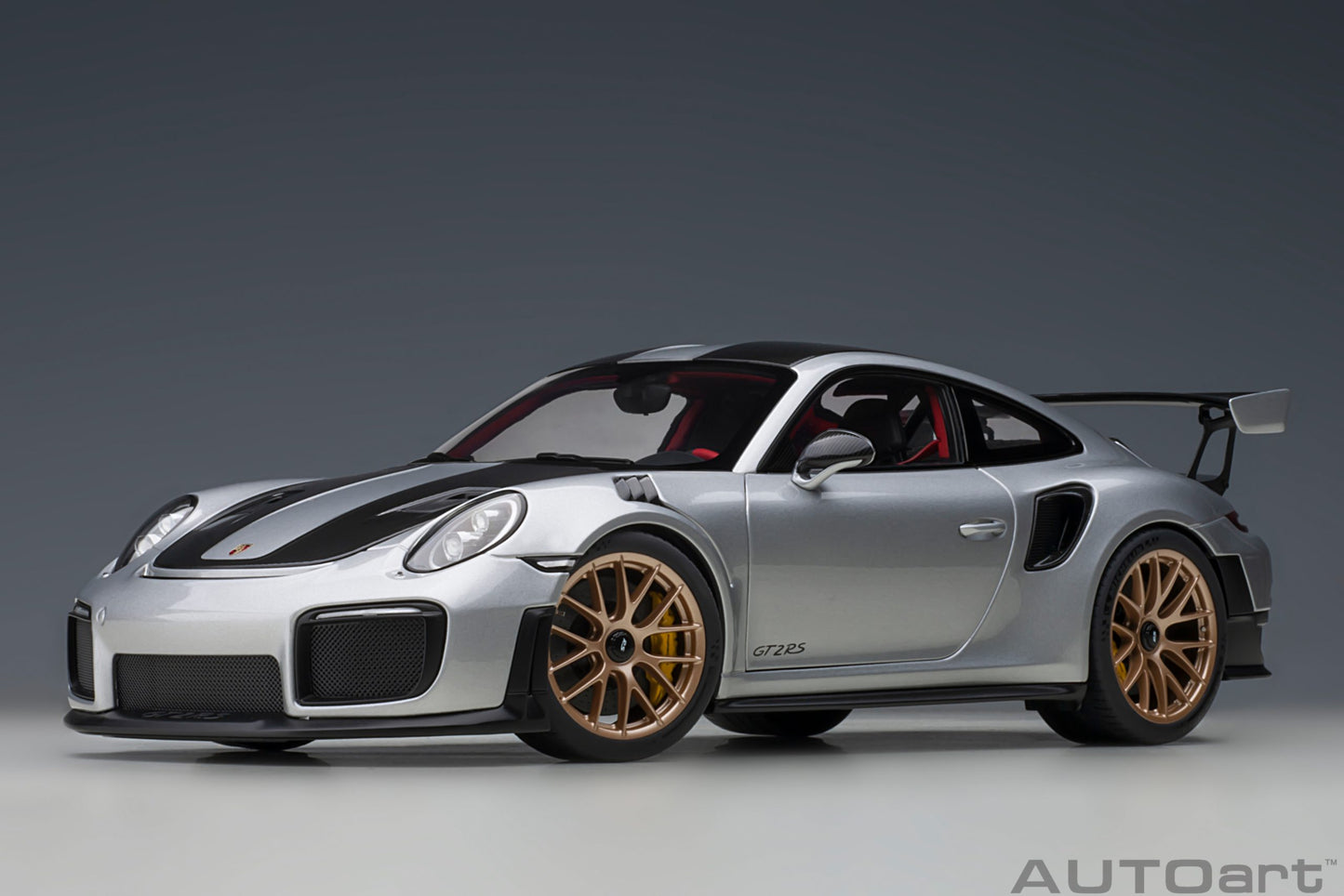 Macheta auto Porsche 911 (991.2) GT2RS Weissach Package (2017) 1:18 AutoArt