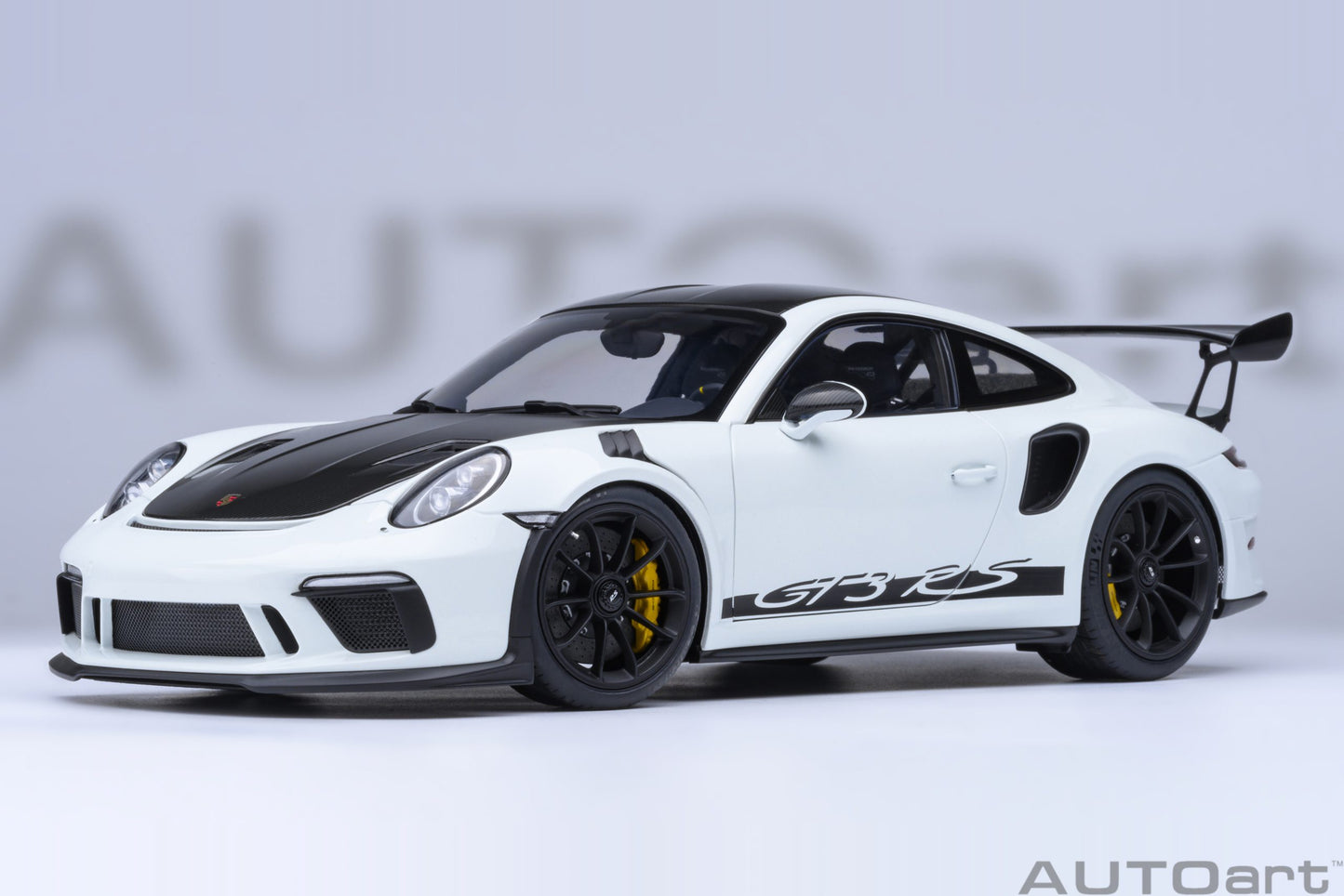 Macheta auto Porsche 911 (991.2) GT3 RS Weissach Package alb 1:18 AutoArt