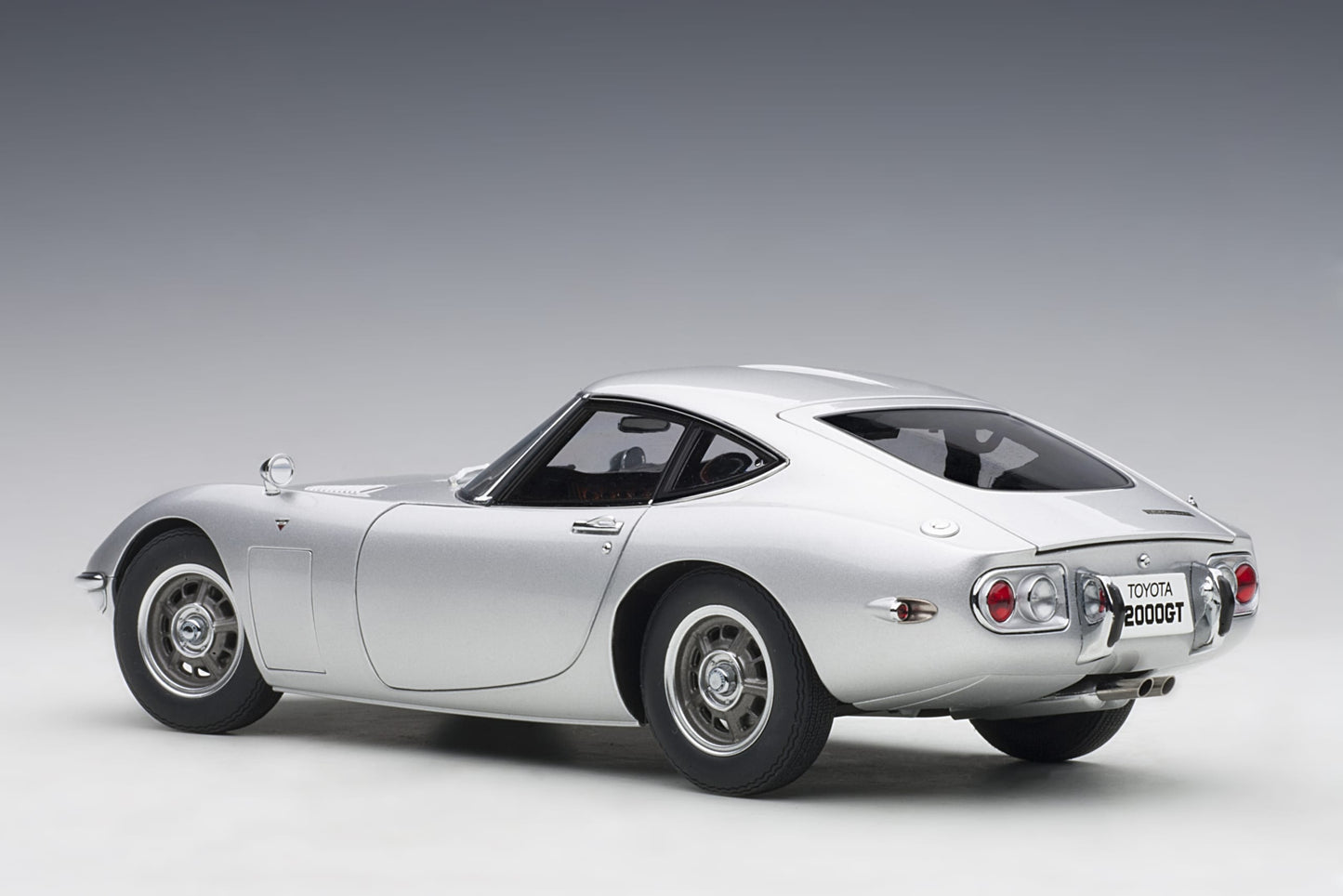 Macheta auto Toyota 2000 GT (1965) 1:18 AutoArt