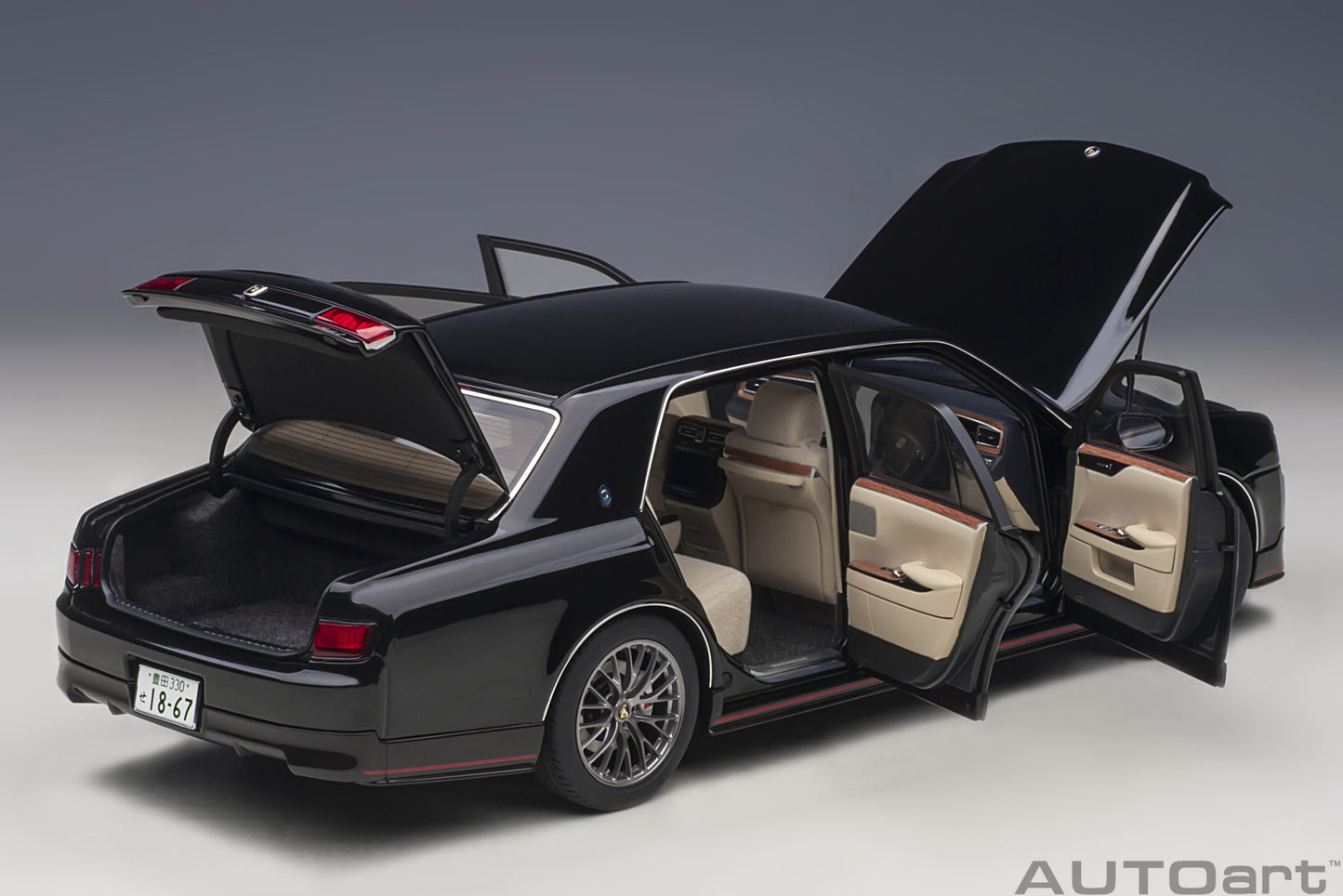 Macheta auto Toyota Century GRMN (2018) 1:18 AutoArt