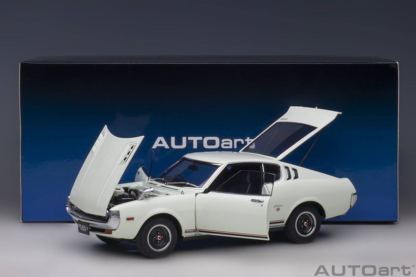 Macheta auto Toyota Celica Liftback 2000GT (RA25) (1973) 1:18 AutoArt