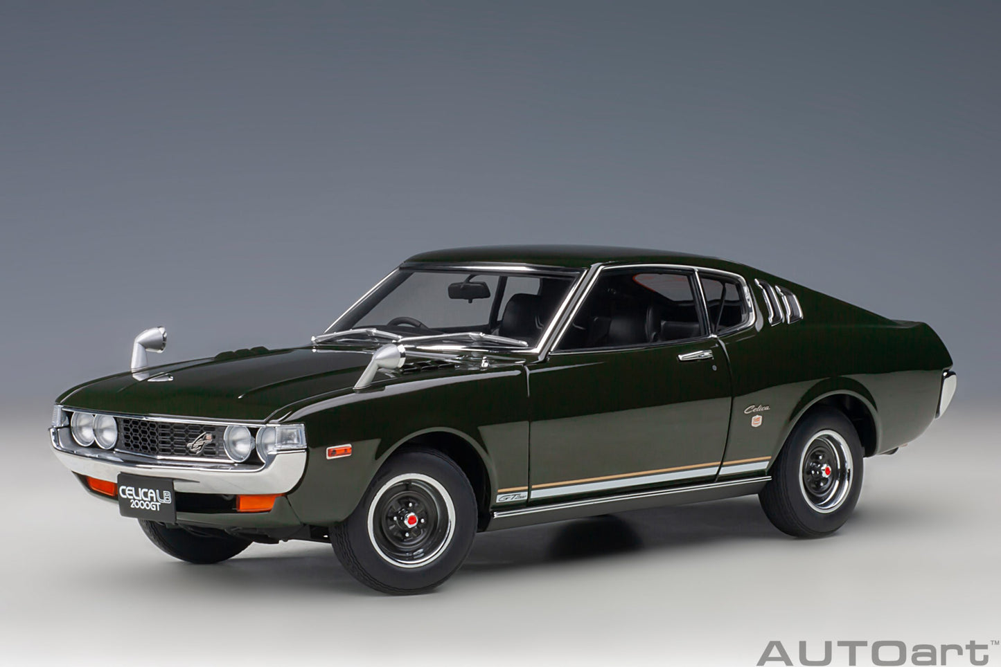 Macheta auto Toyota Celica Liftback 2000GT (RA25) (1973) 1:18 AutoArt