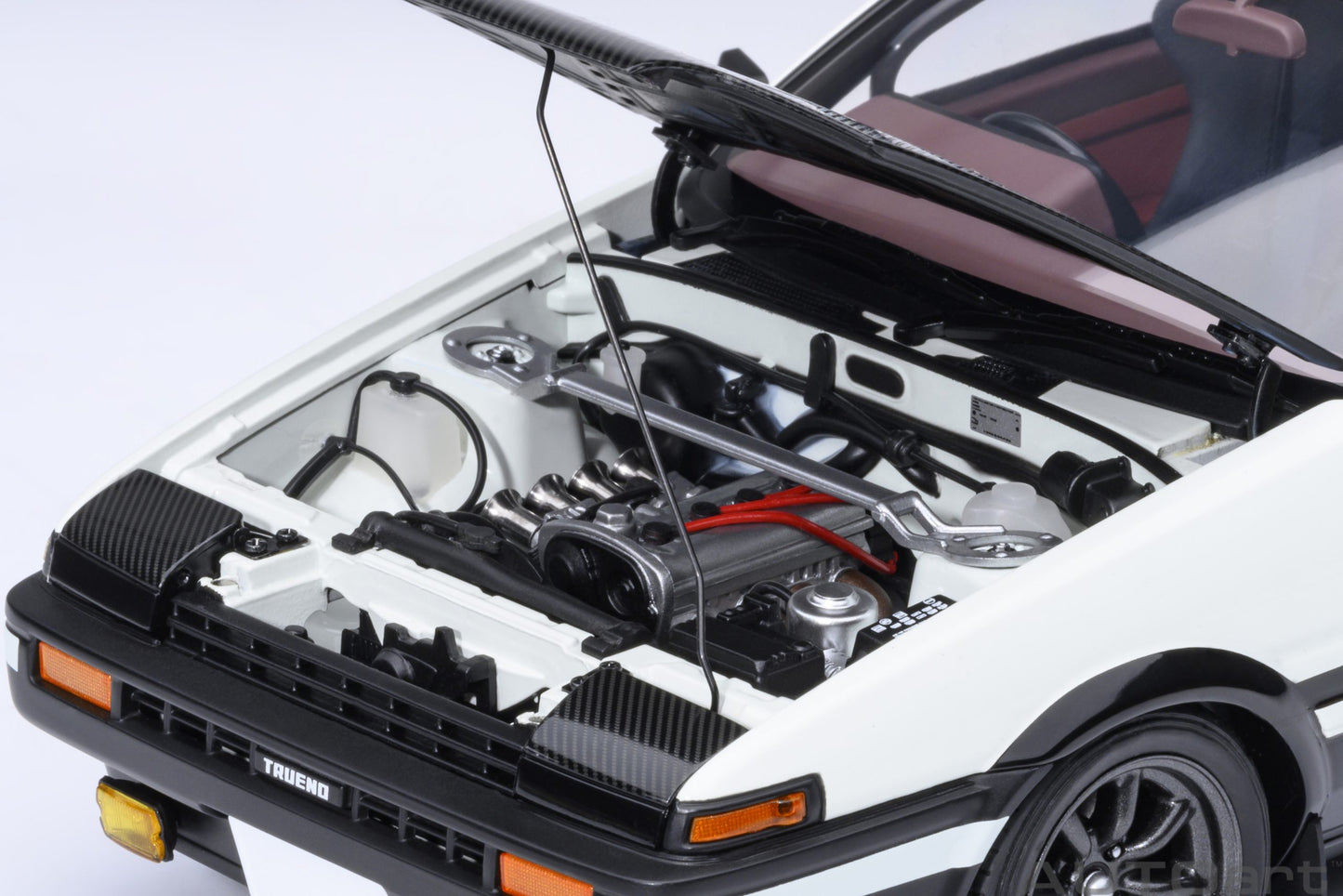 *Precomanda Macheta auto Toyota Sprinter Trueno (AE86) “Project D” Final version 30th ann 1:18 AutoArt