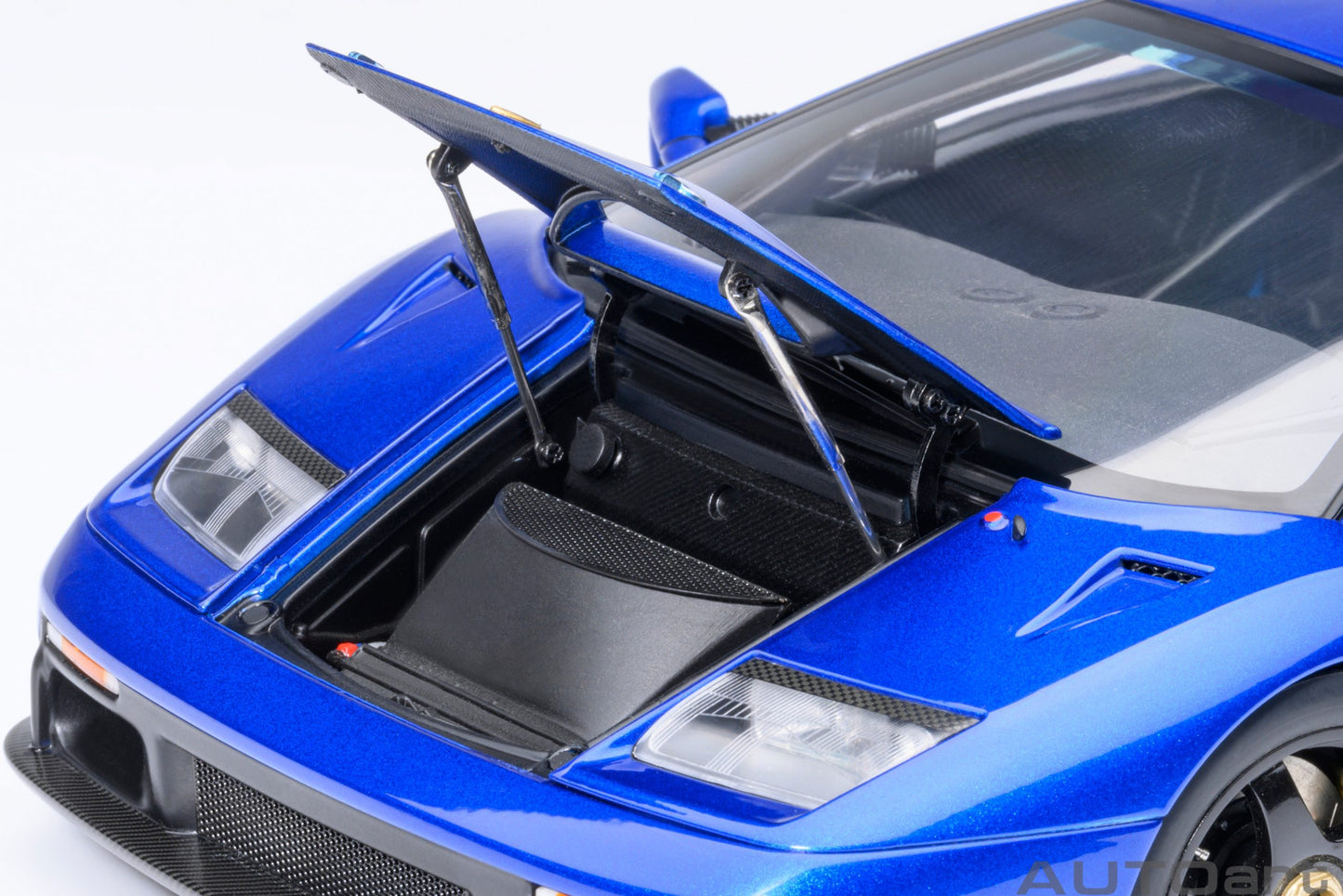 *Pre-order Lamborghini Diablo GTR (Monterey Blue) 1:18 AutoArt model car