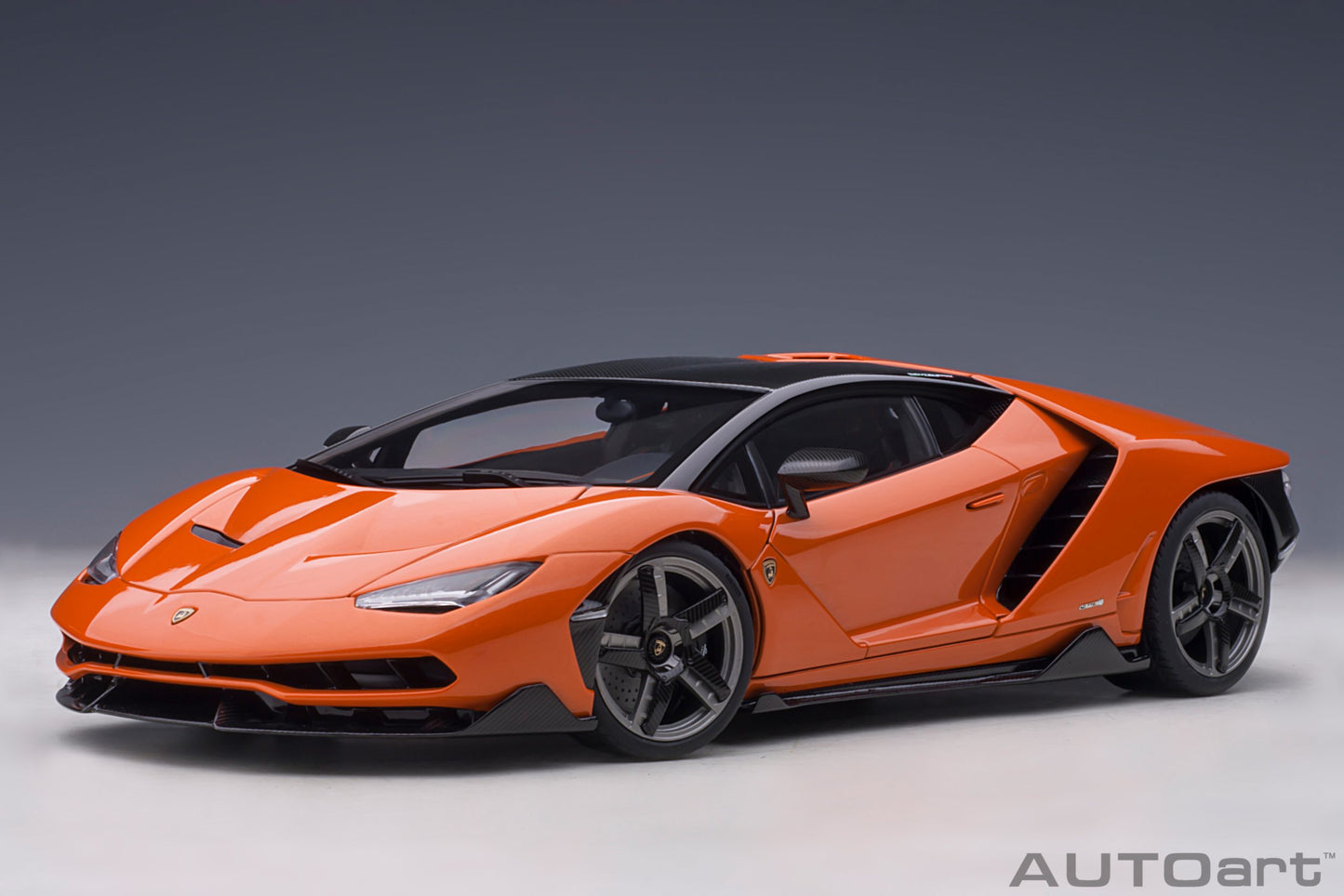 Macheta auto Lamborghini Centenario (2016) 1:18 AutoArt