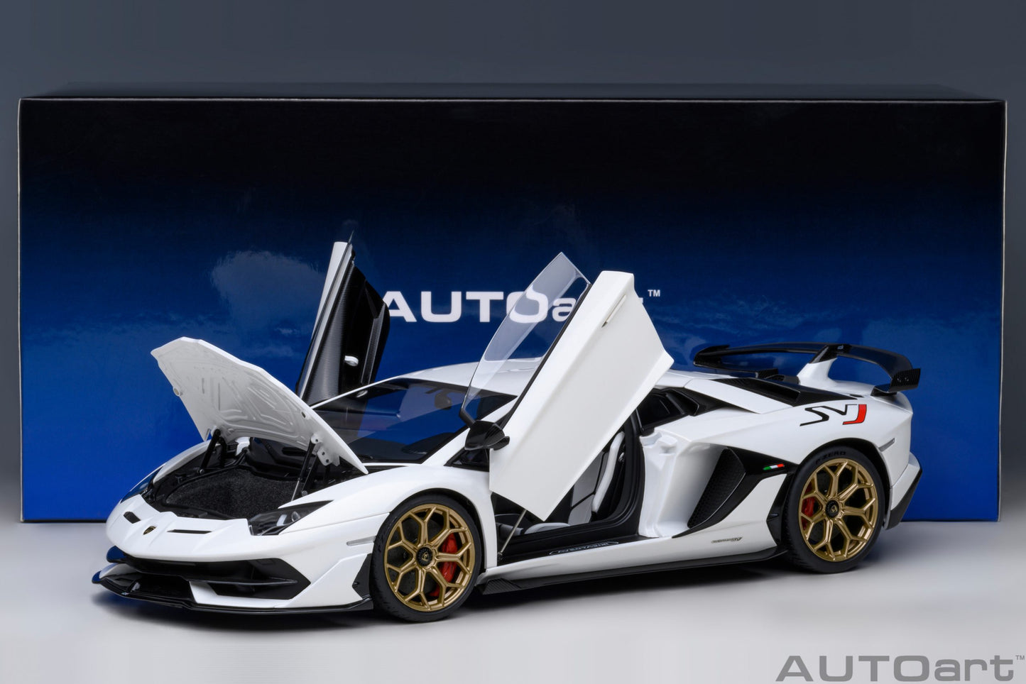 Macheta auto Lamborghini Aventador SVJ (2019) 1:18 AutoArt