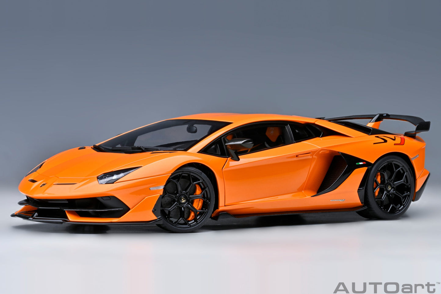 Macheta auto Lamborghini Aventador SVJ (2019) 1:18 AutoArt