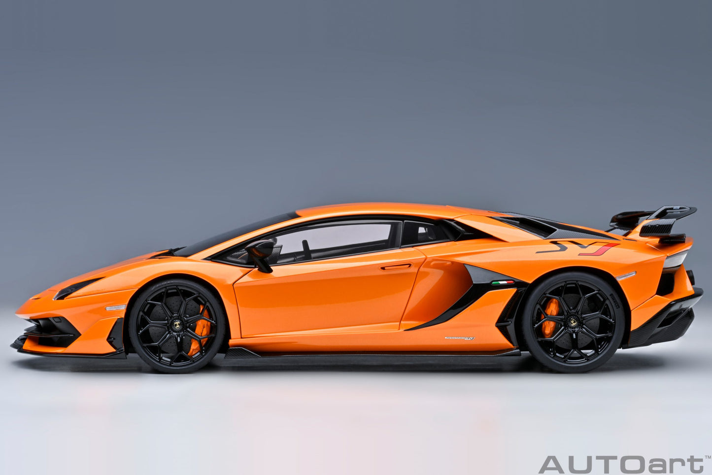 Macheta auto Lamborghini Aventador SVJ (2019) 1:18 AutoArt