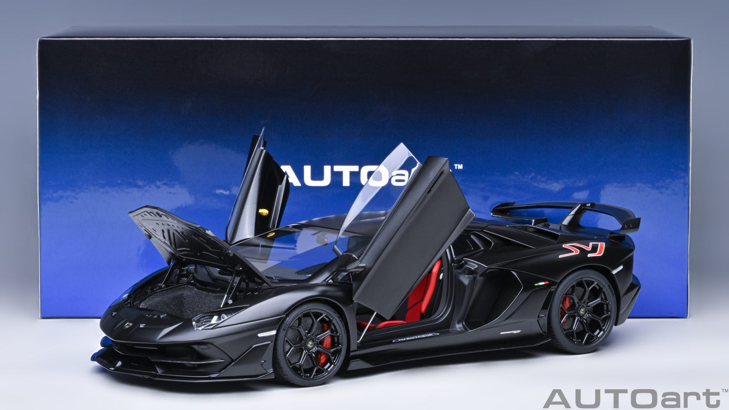 Macheta auto Lamborghini Aventador SVJ (2019) 1:18 AutoArt