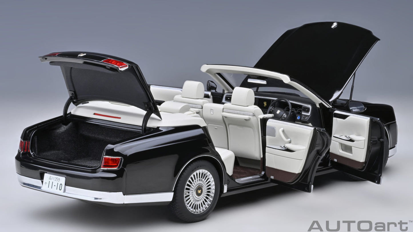 Macheta auto Toyota Century Convertible (2018) 1:18 AutoArt