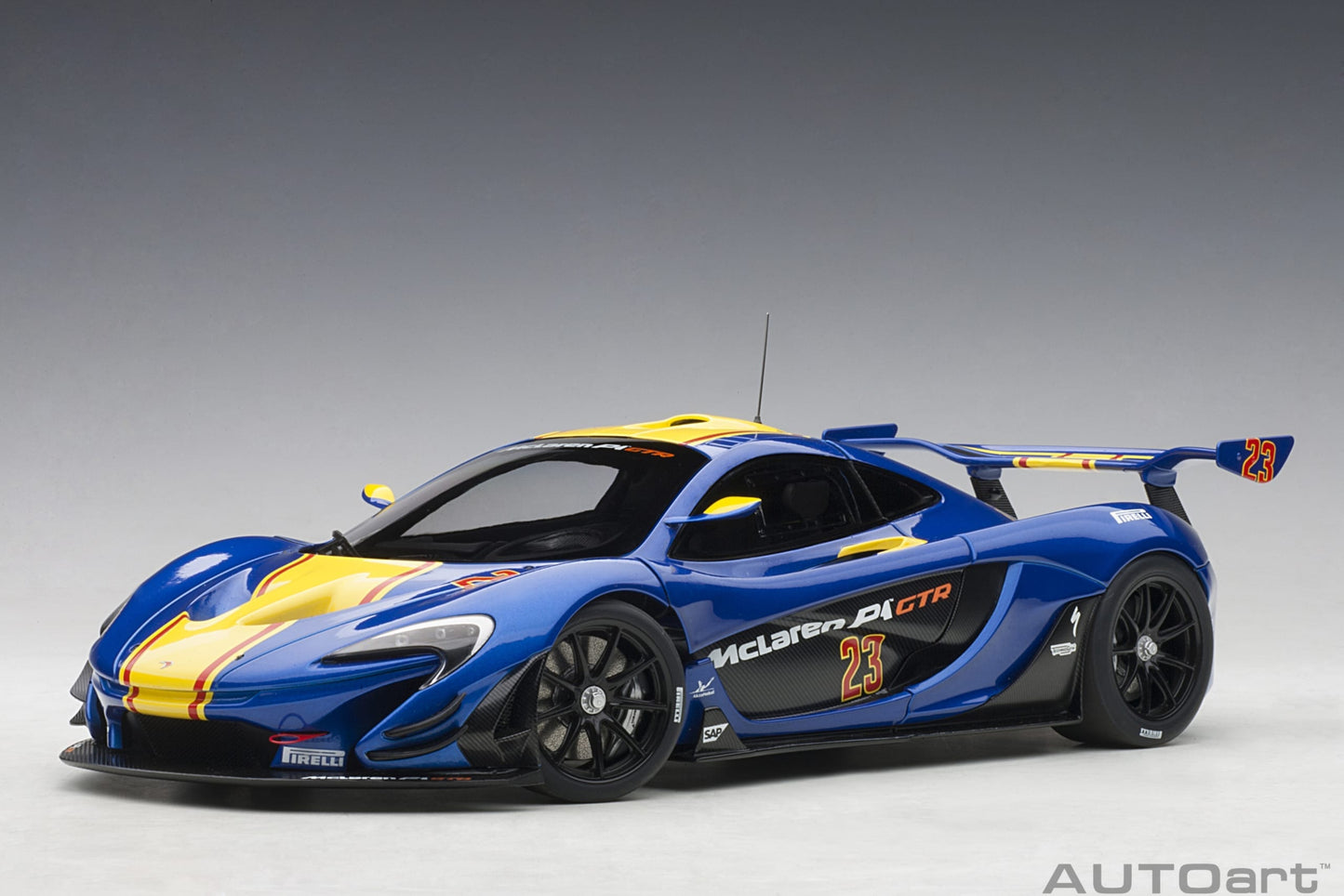 Macheta auto McLaren P1 GTR  (2013) 1:18 AutoArt