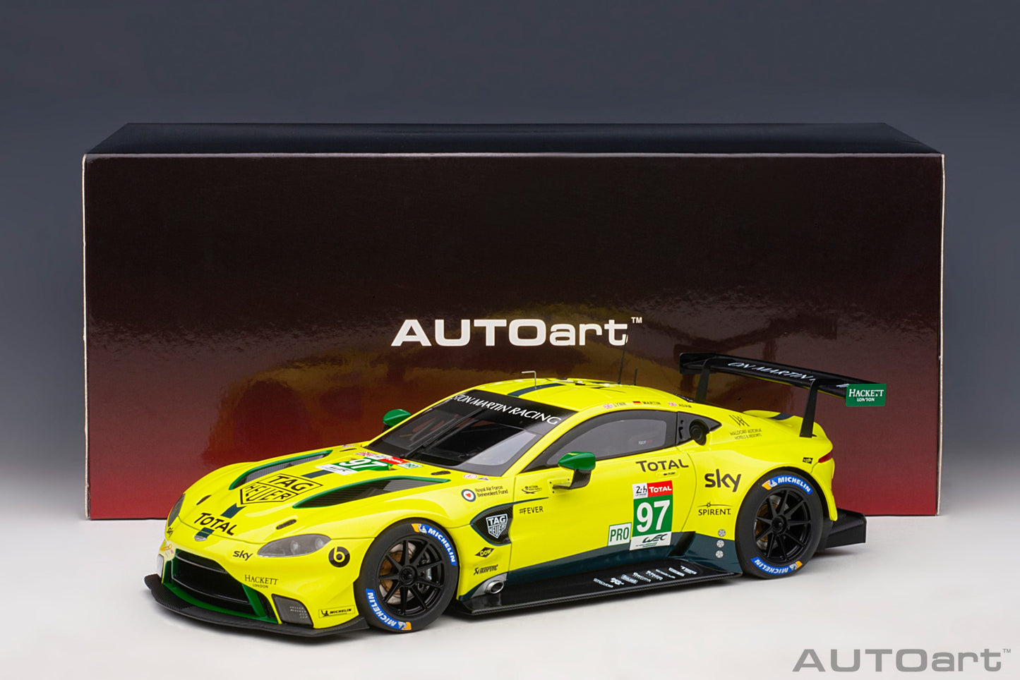 Macheta auto Aston Martin Vantage GTE Pro Le Mans 24h 2018 #97 1:18 AutoArt