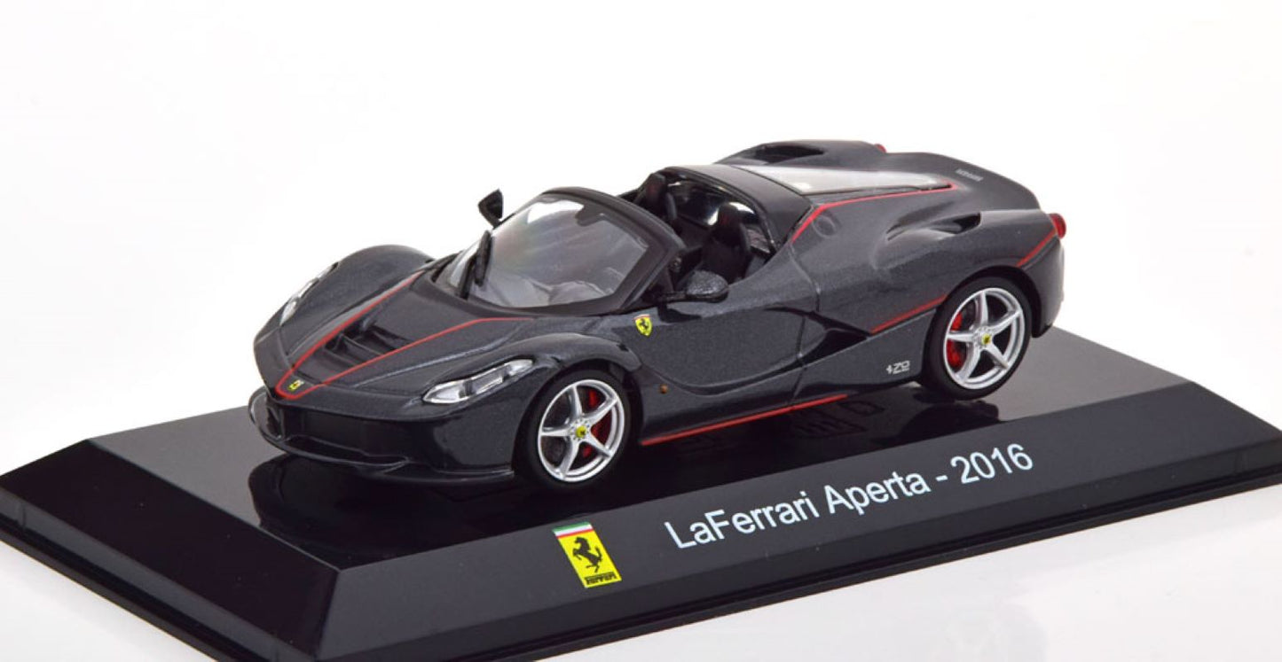 Ferrari LaFerrari Aperta 2016 model car 1:43 Altaya Supercars Collection