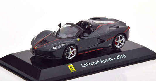 Ferrari LaFerrari Aperta 2016 model car 1:43 Altaya Supercars Collection