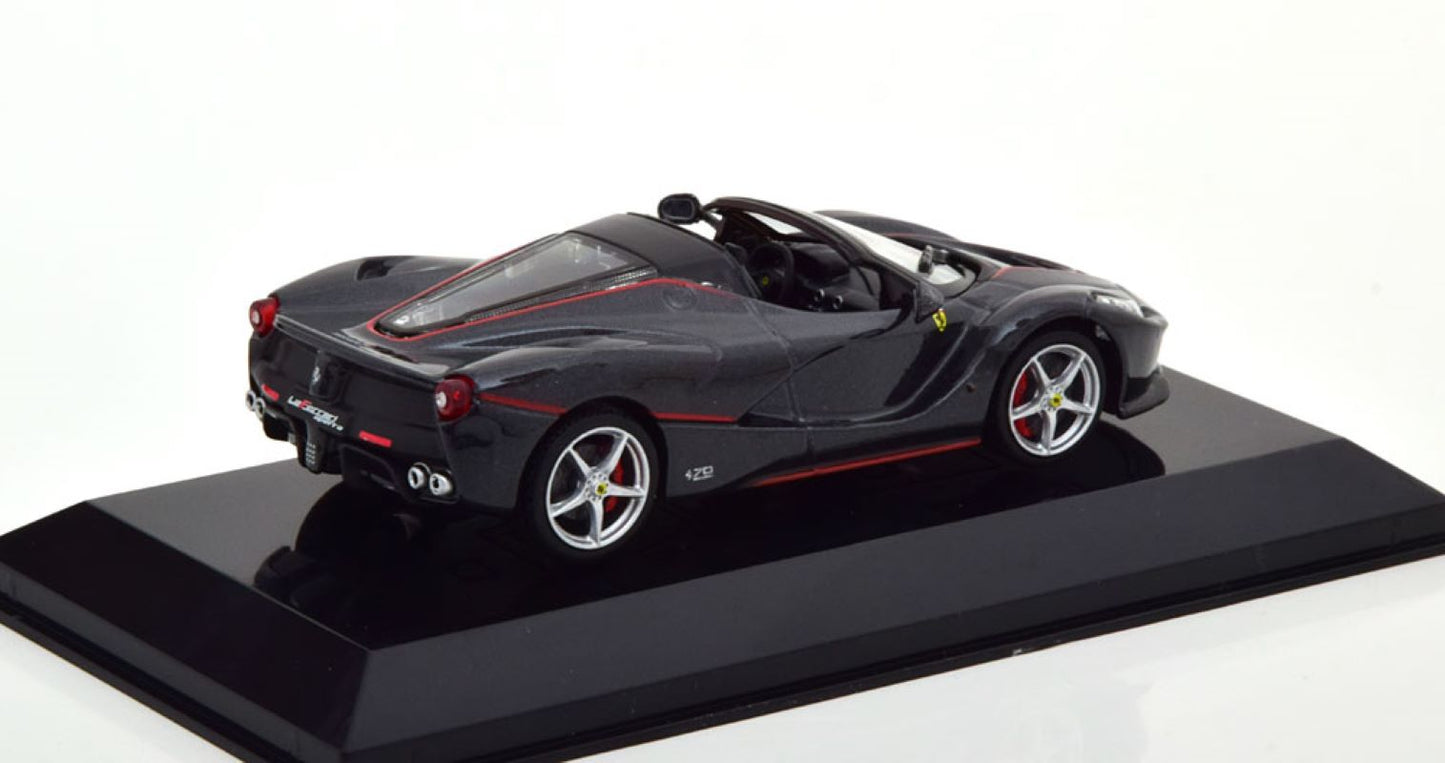 Ferrari LaFerrari Aperta 2016 model car 1:43 Altaya Supercars Collection